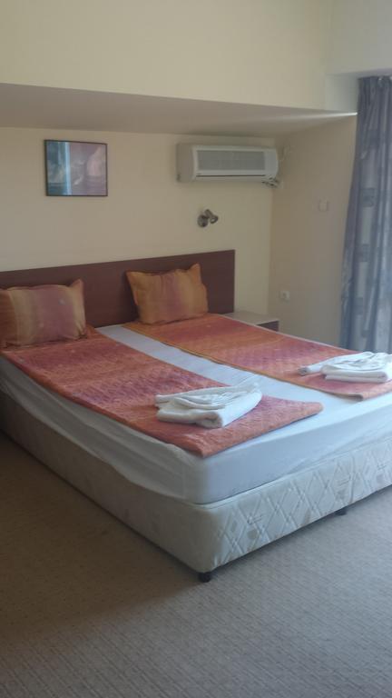 Salena Hotel Primorsko Cameră foto